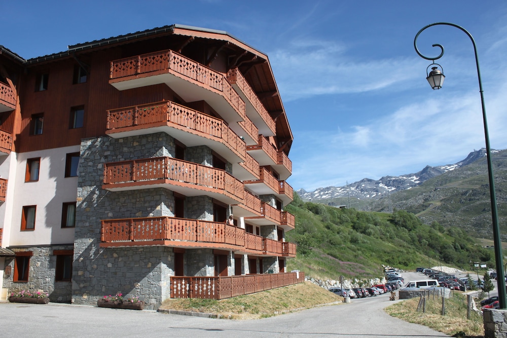 Les Chalets De Ladonis 1/64