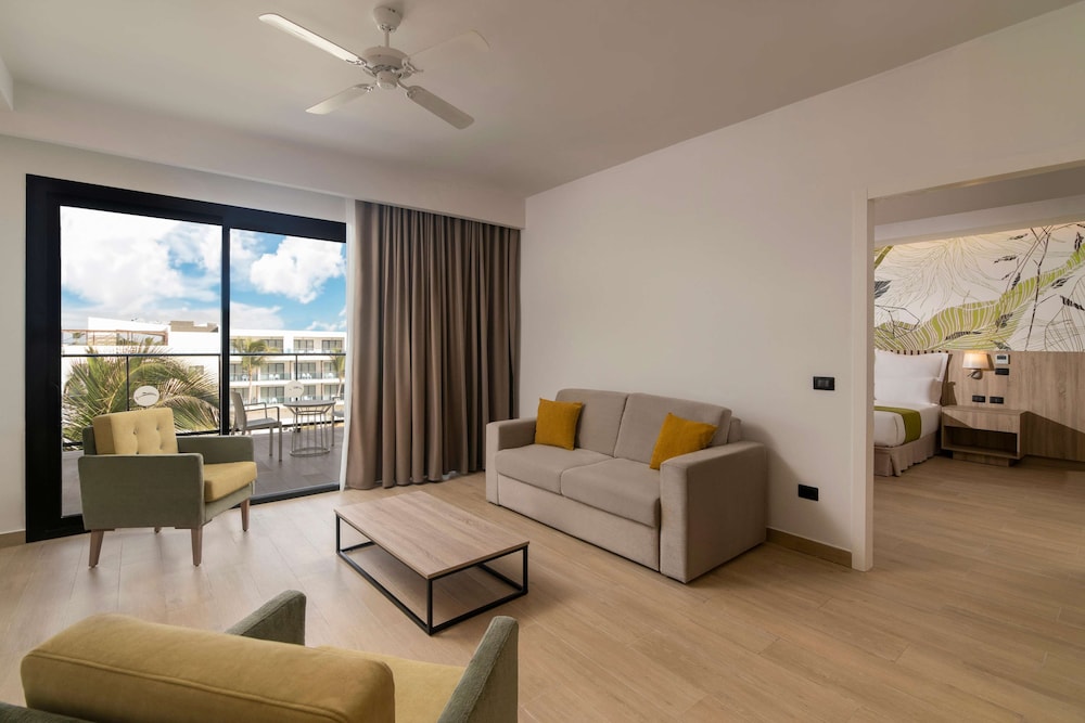 Serenade All Suites - Adults Only Resort 17/50