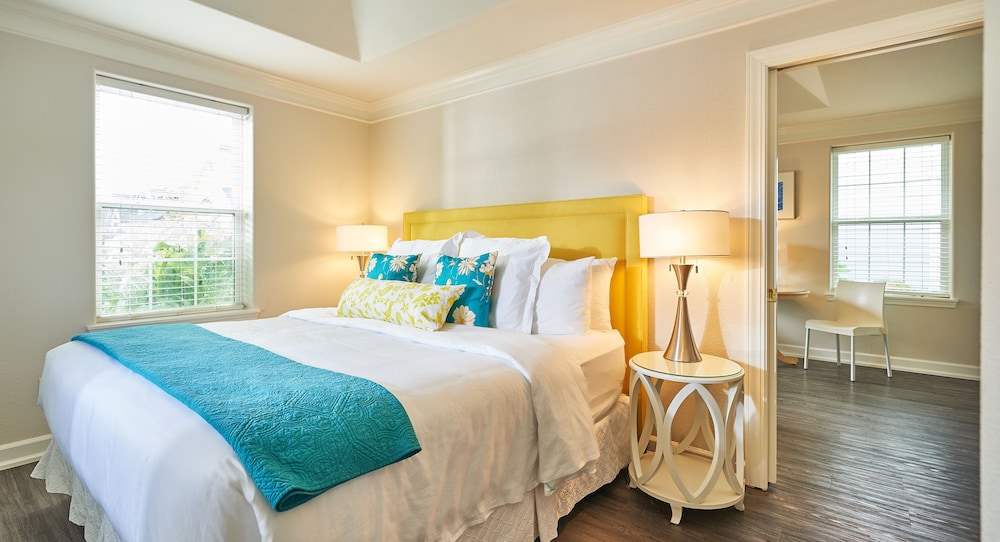 Lithia Springs Resort 11/40