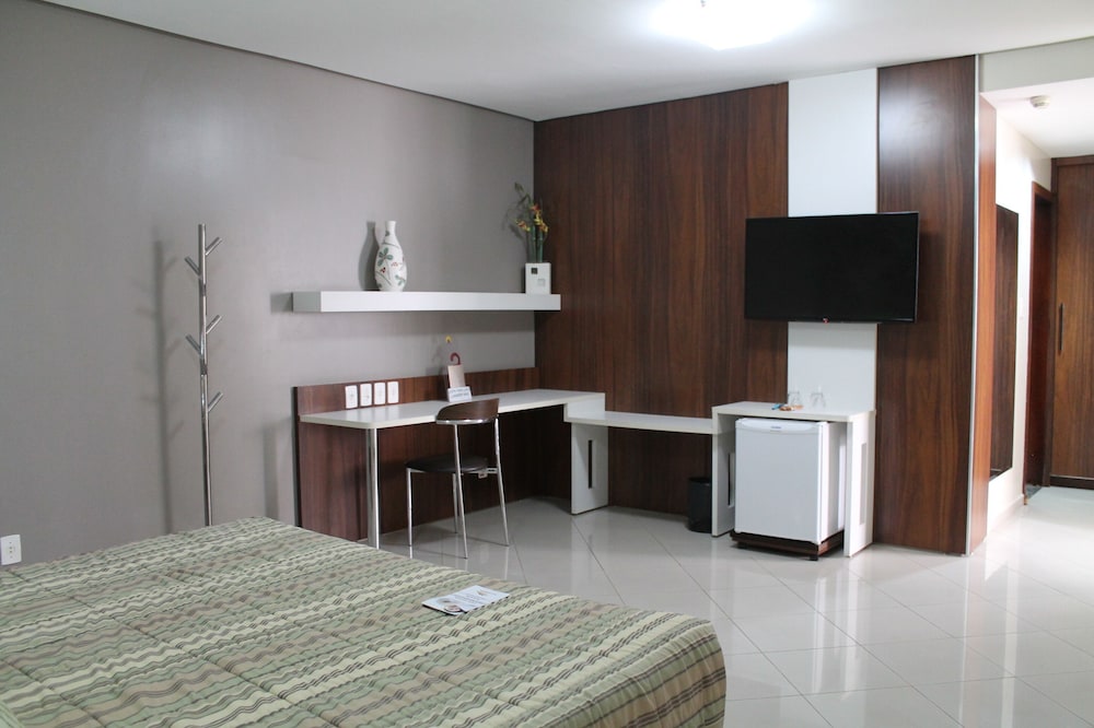 PAIAGUAS PALACE HOTEL 47/67
