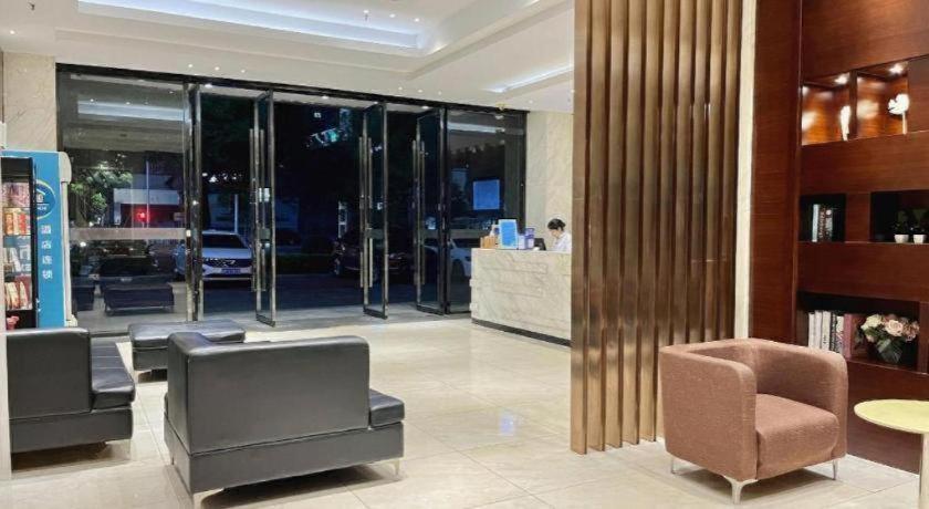 City Convenient Zhuzhou Sports Centre 16/40