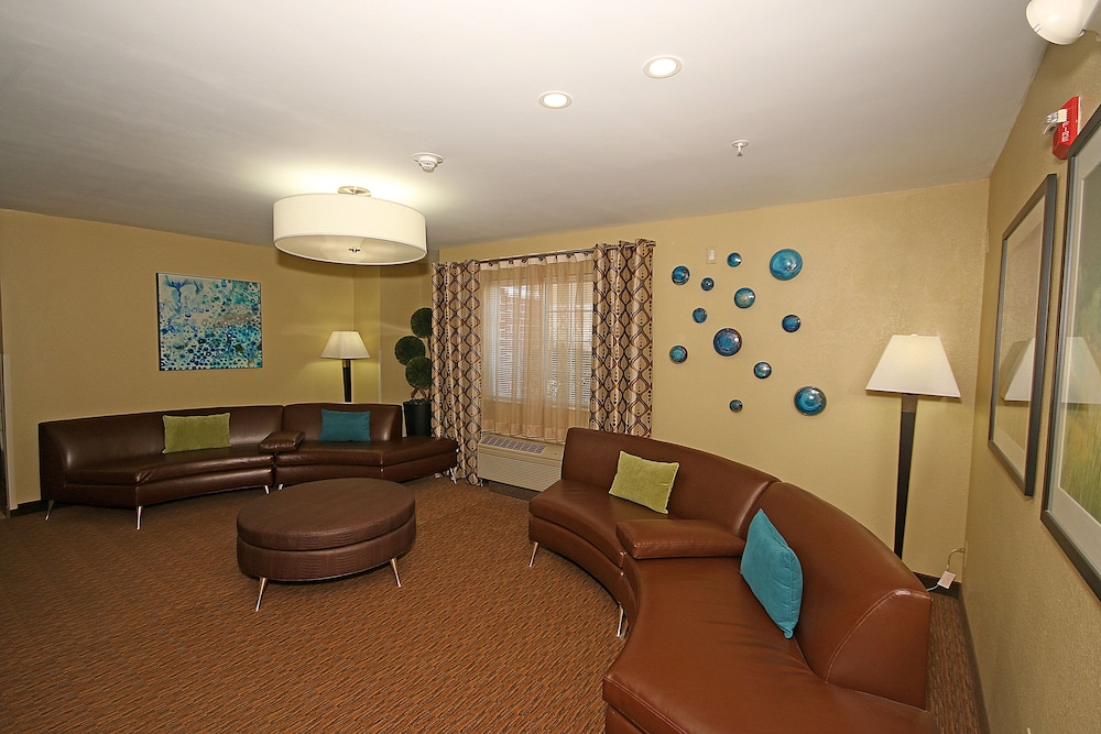 Candlewood Suites Newport News/Yorktown 25/39