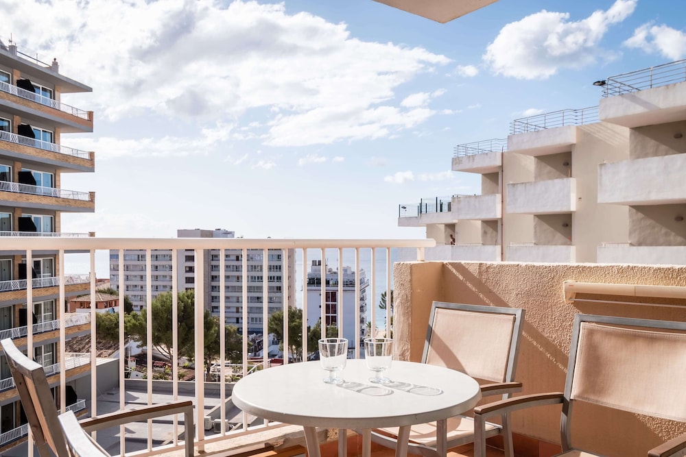 Apartamentos Vistasol 75/80