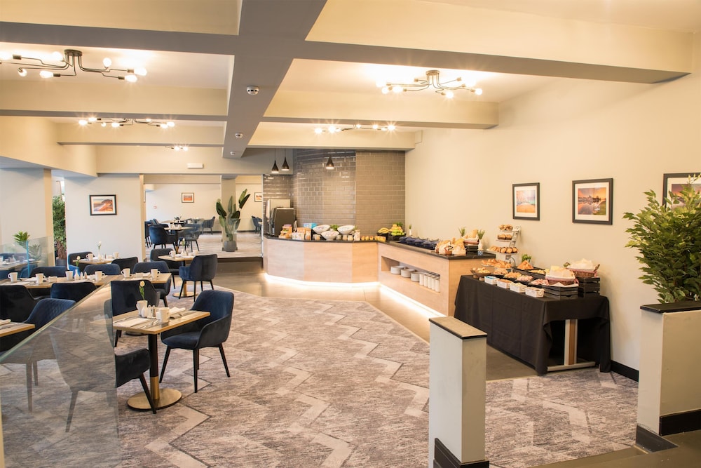 Park Inn by Radisson Bournemouth 27/32