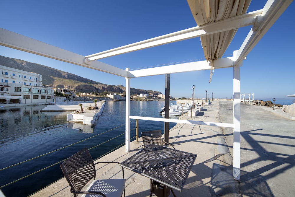 Hotel Tirreno Formerly Sea Club Tirreno 19/50