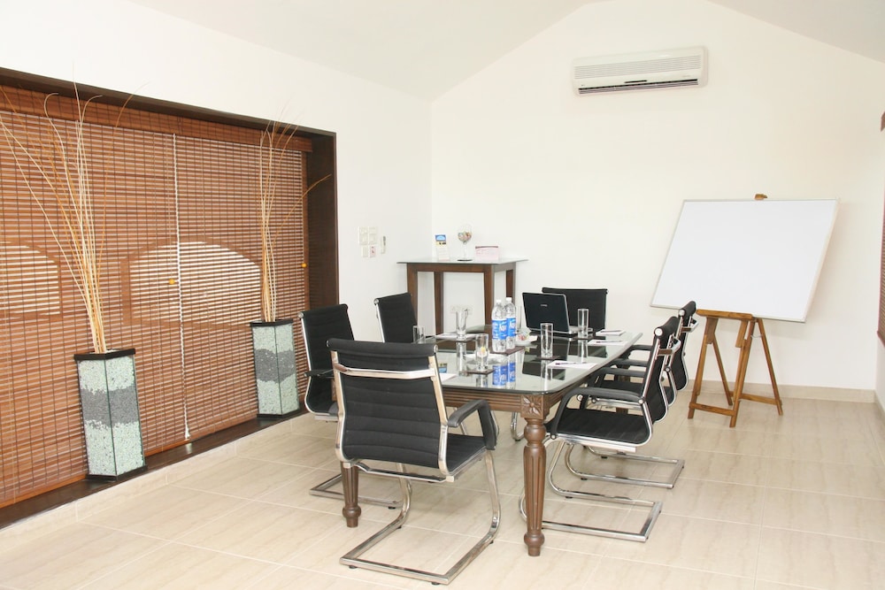 PERFECT HAVEN-EGMORE 19/24