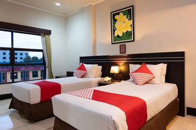 Standard, Twin Beds