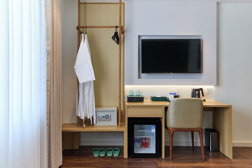 Aha Boutique Ben Thanh Hotel 60/72