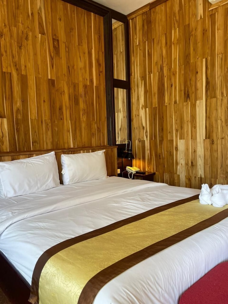 Luang Prabang Inn 27/71