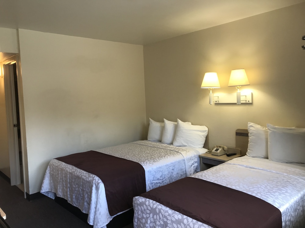 Americas Best Value Inn Lake City 22/45