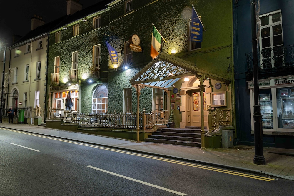 CLUB HOUSE HOTEL 5/54