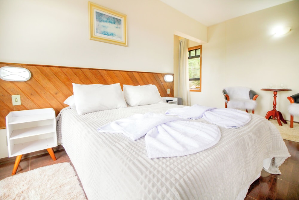 Hotel Ninho do Falcao 13/50