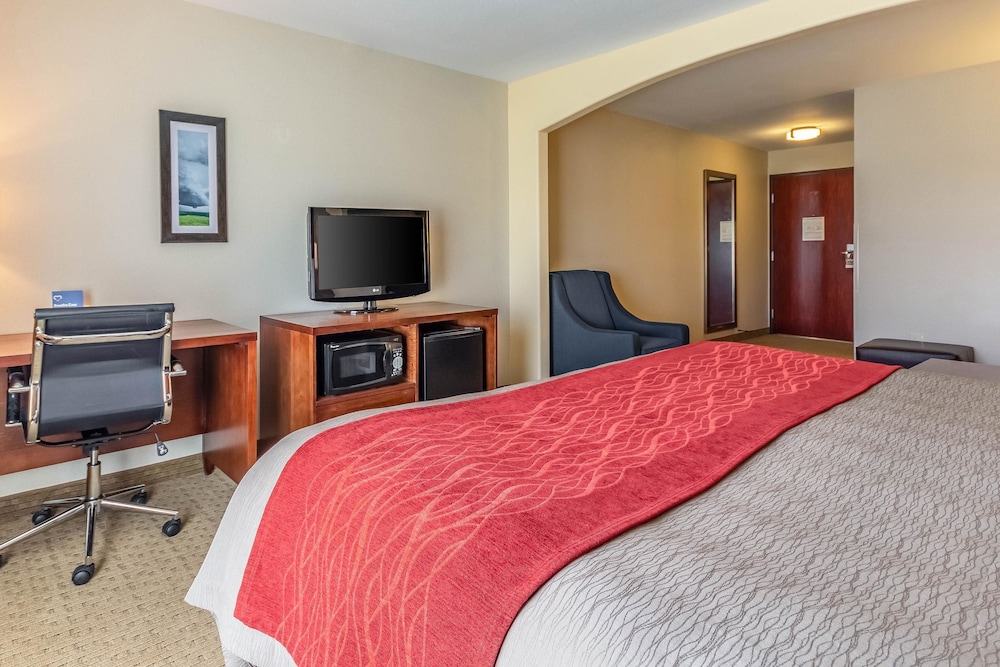 Comfort Inn & Suites Gillette near Campbell Medical Center 21/44
