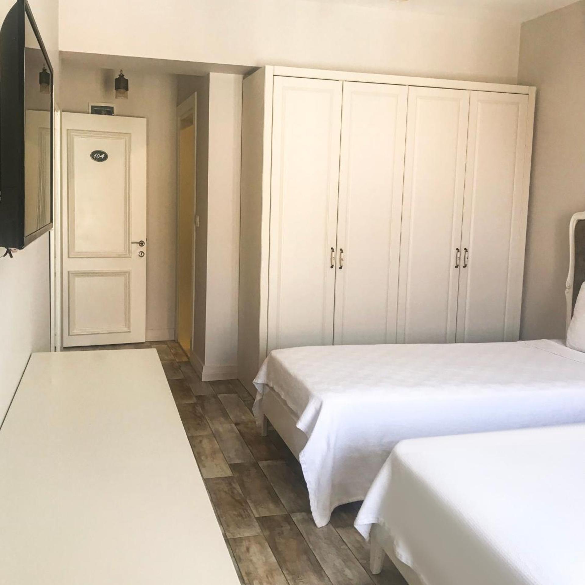 Lotus Koyici Hotel 10/17