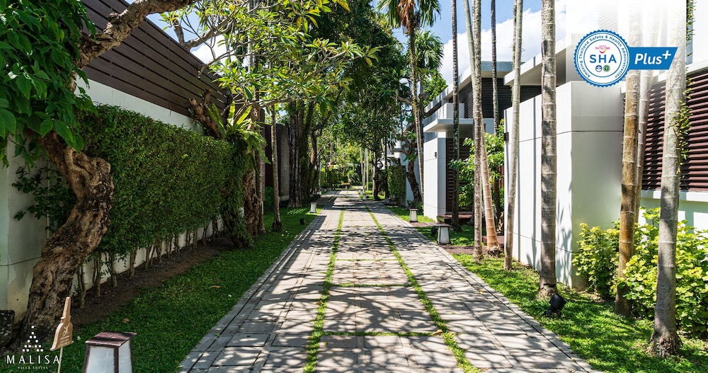 Malisa Villa Suites 81/87