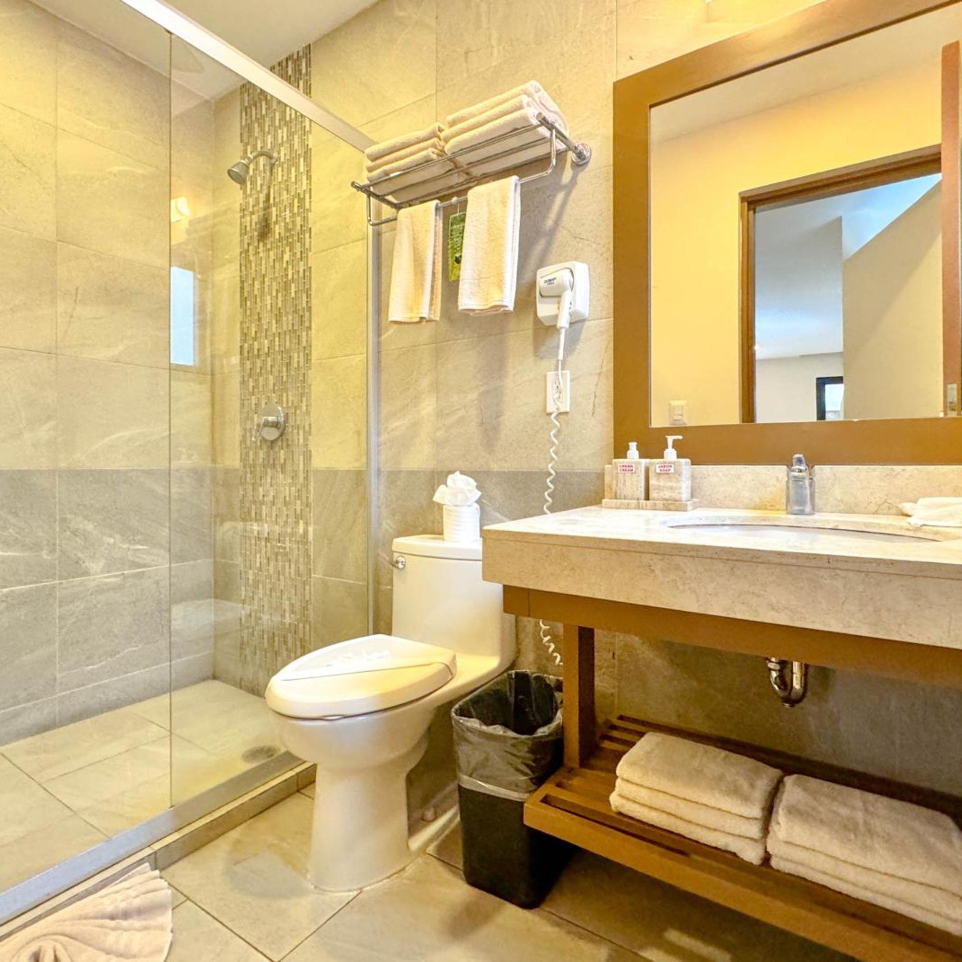 جناح بسريرين مزدوجين، Grand Fifty Suites 8/10