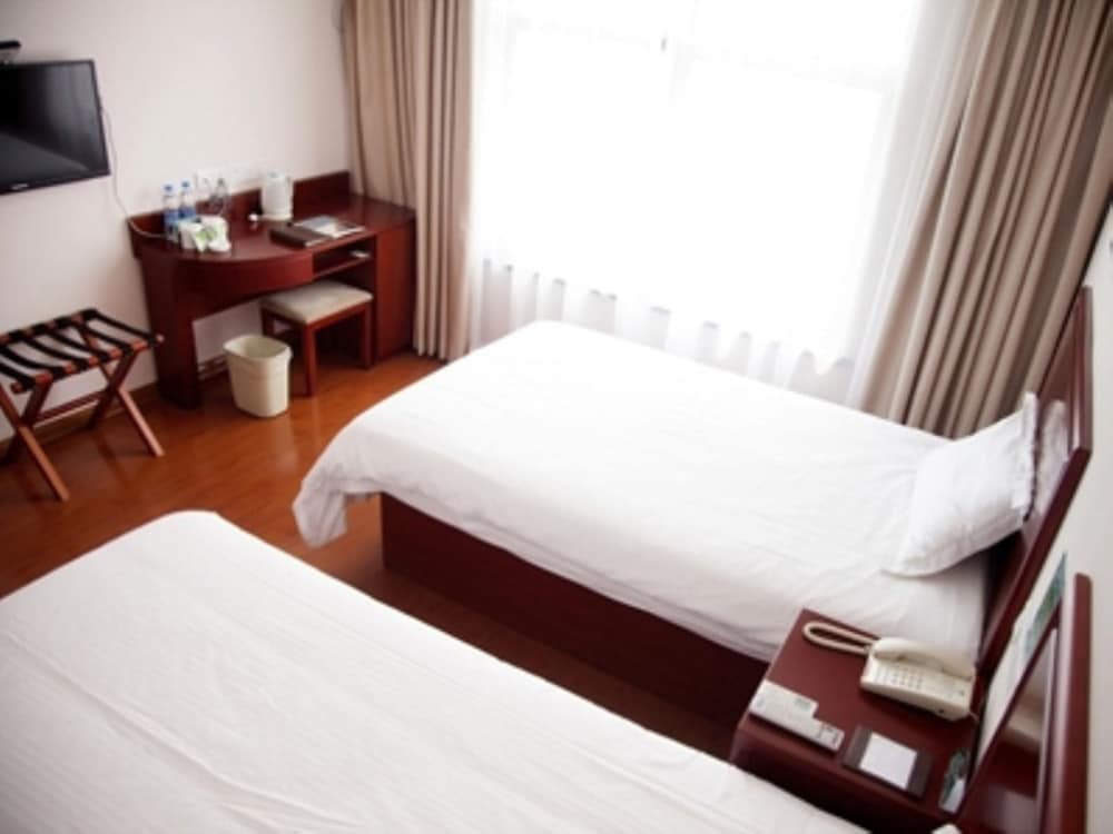 Greentree Inn Lianyungang Guanyun Wenzhou Shangmaocheng Express Hotel 8/19
