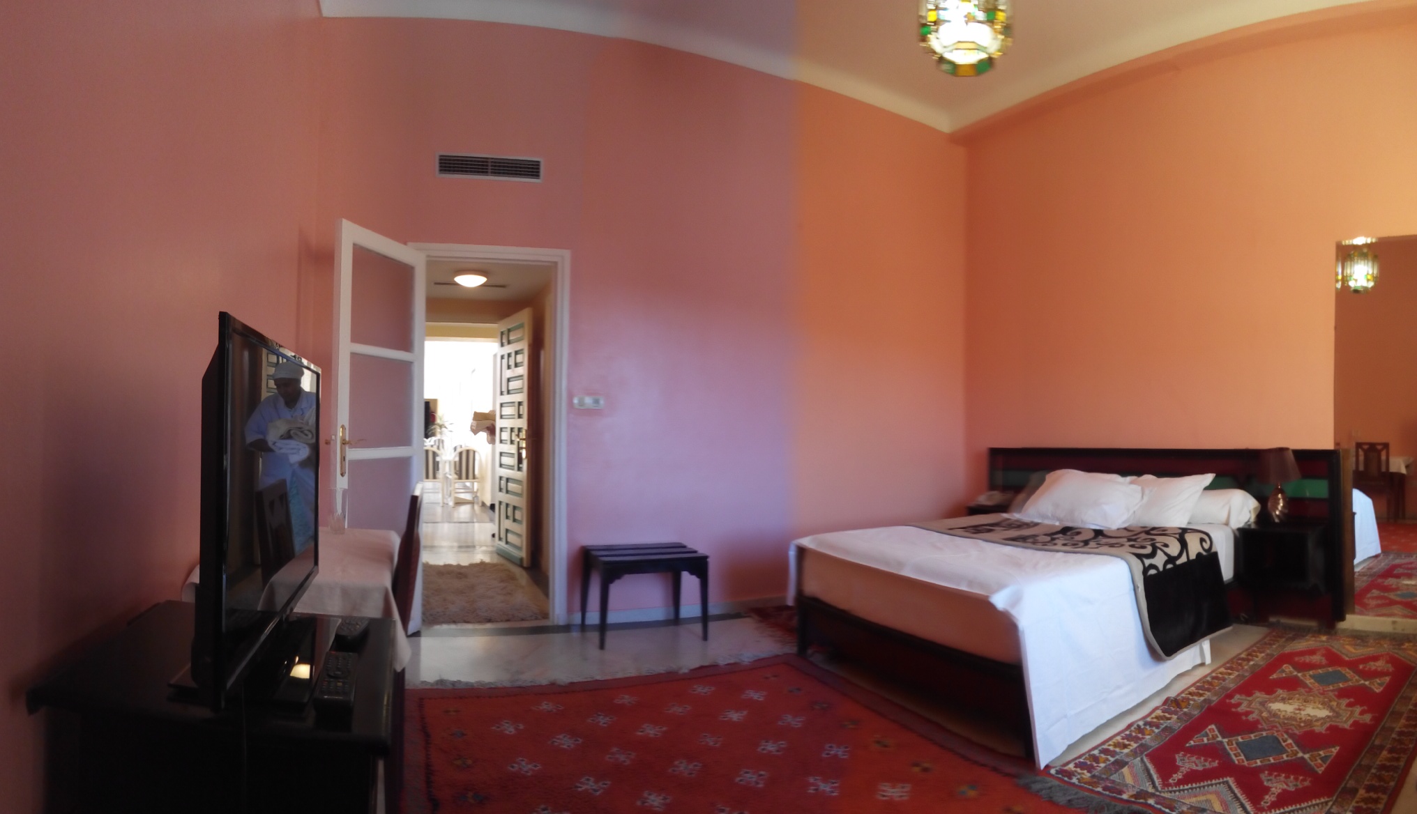 HOTEL LES AMANDIERS 16/39