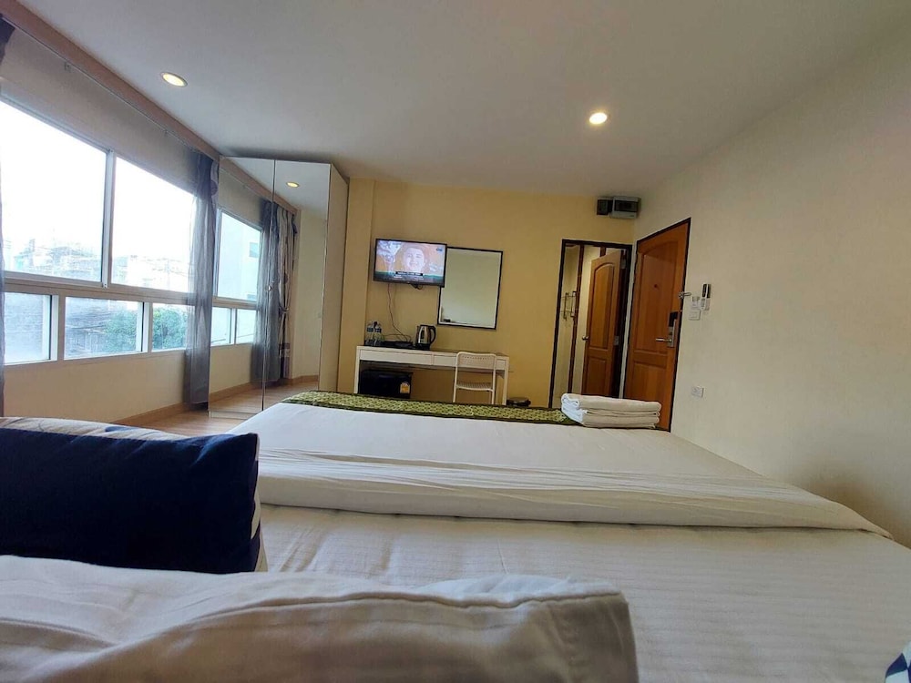 V Check Inn Sukhumvit 22 30/54