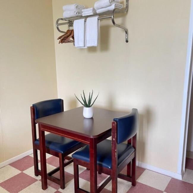 The Breezeway Motel & Resturant 6/16