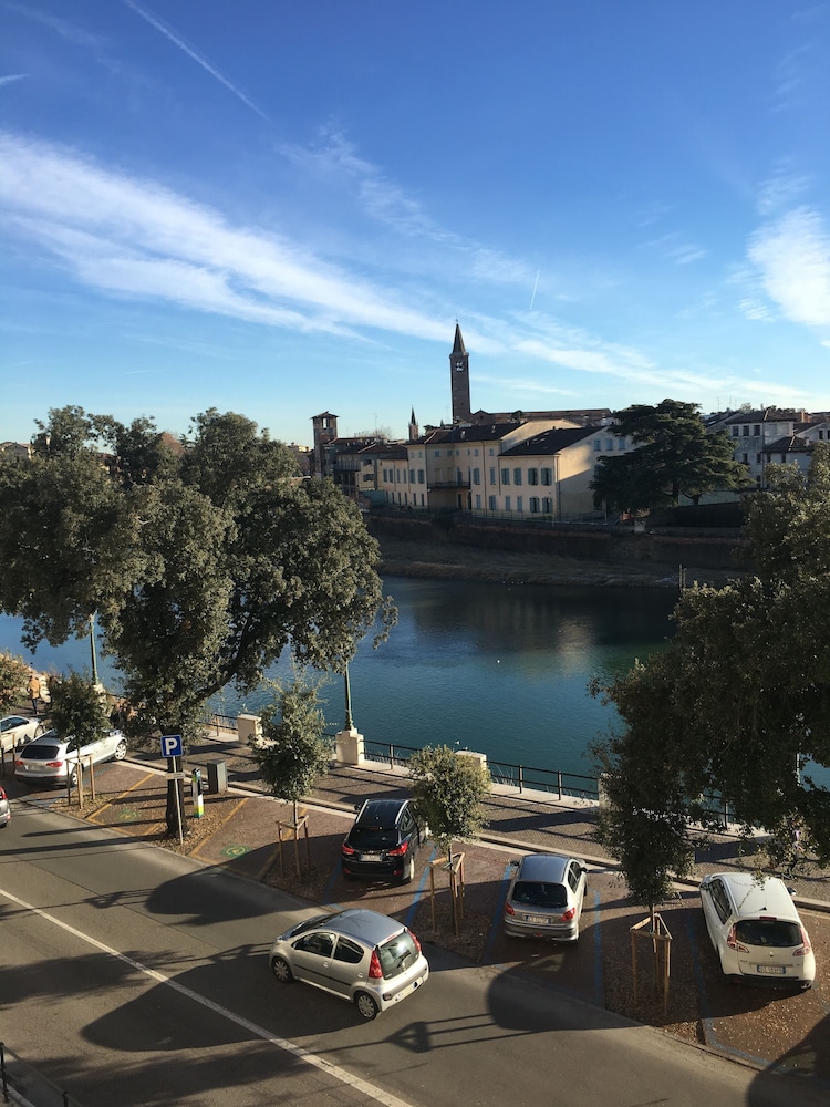 Rivadige Suite 43/50