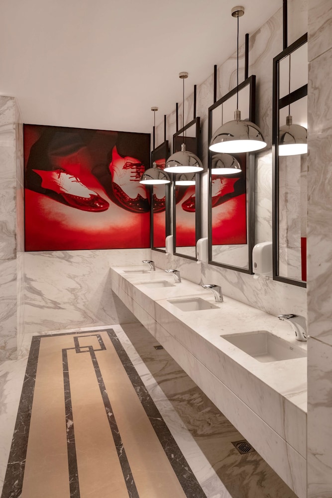 Radisson RED Chandigarh Mohali 59/75