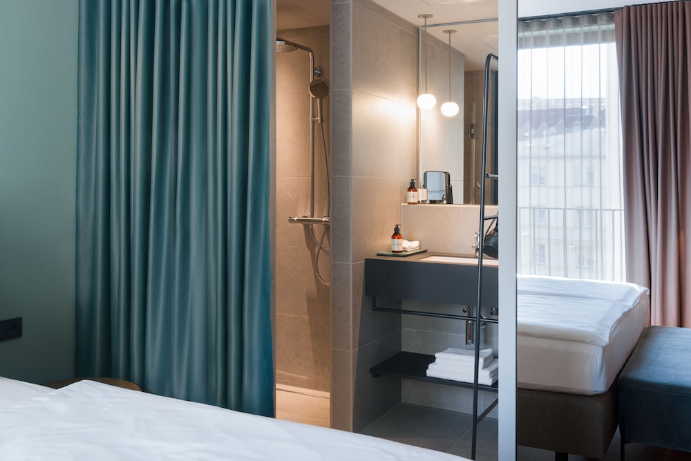 EmiLu Design Hotel 15/50