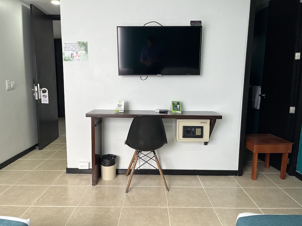 Hotel Greenview Medellin 35/42