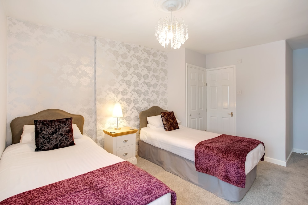 Trelawney Hotel B B Guest House 17/50