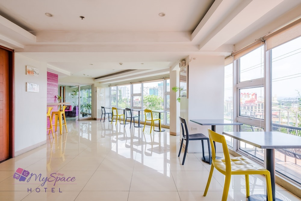Myspace Hotel At Bgc 55/70