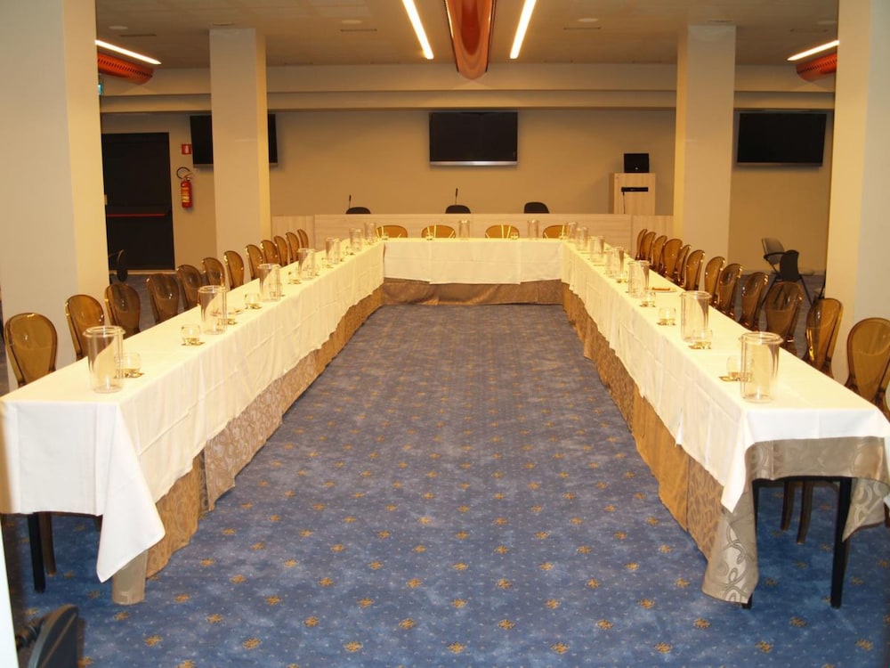 Grand Hotel Forli 47/53