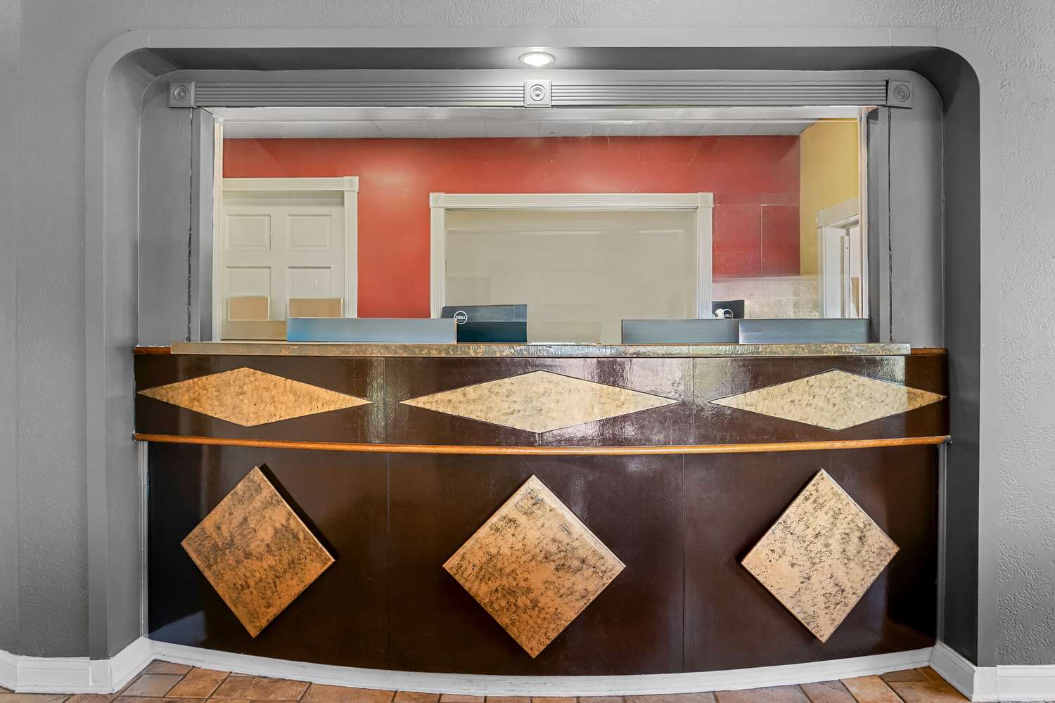 Rodeway Inn & Suites Saginaw I-675 1/14