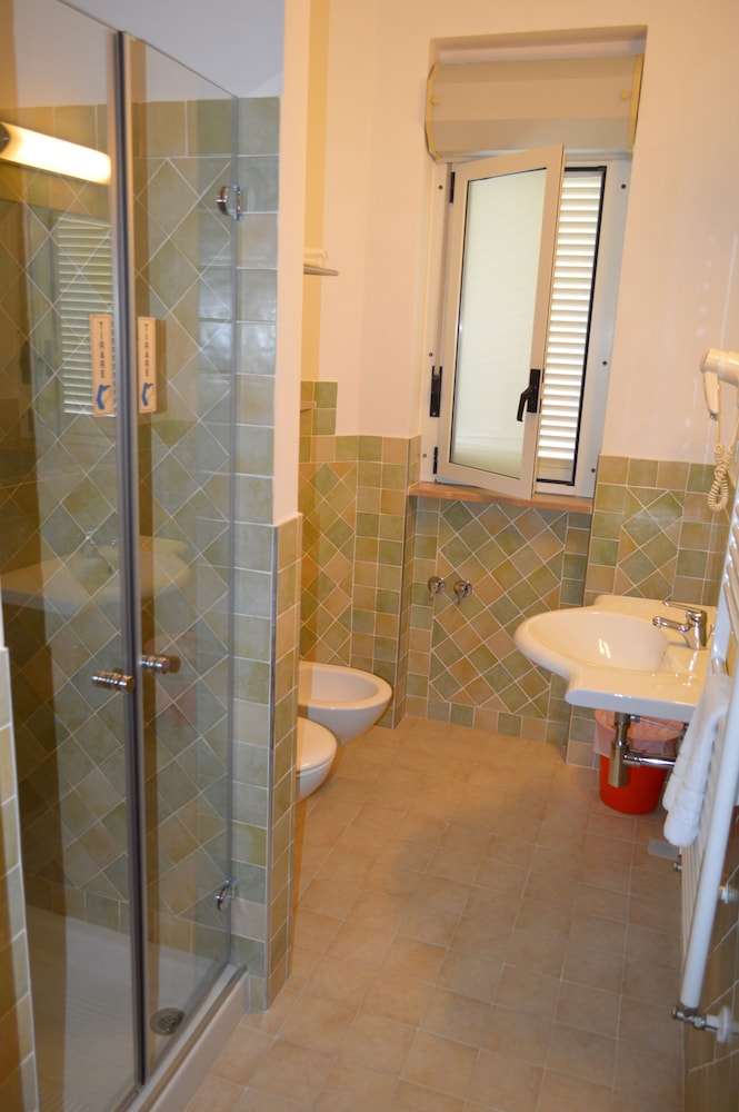 Hotel Cristalda 25/30