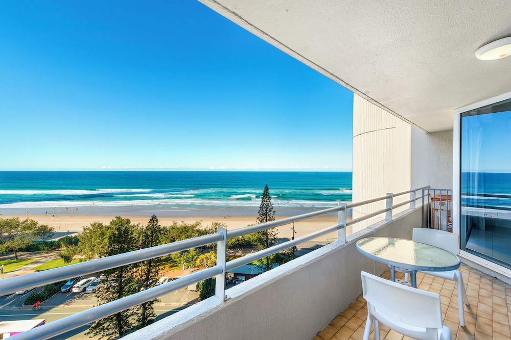 Zenith Ocean Front Apartments 47/50