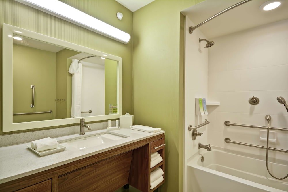 Home2 Suites By Hilton Rapid City 18/59