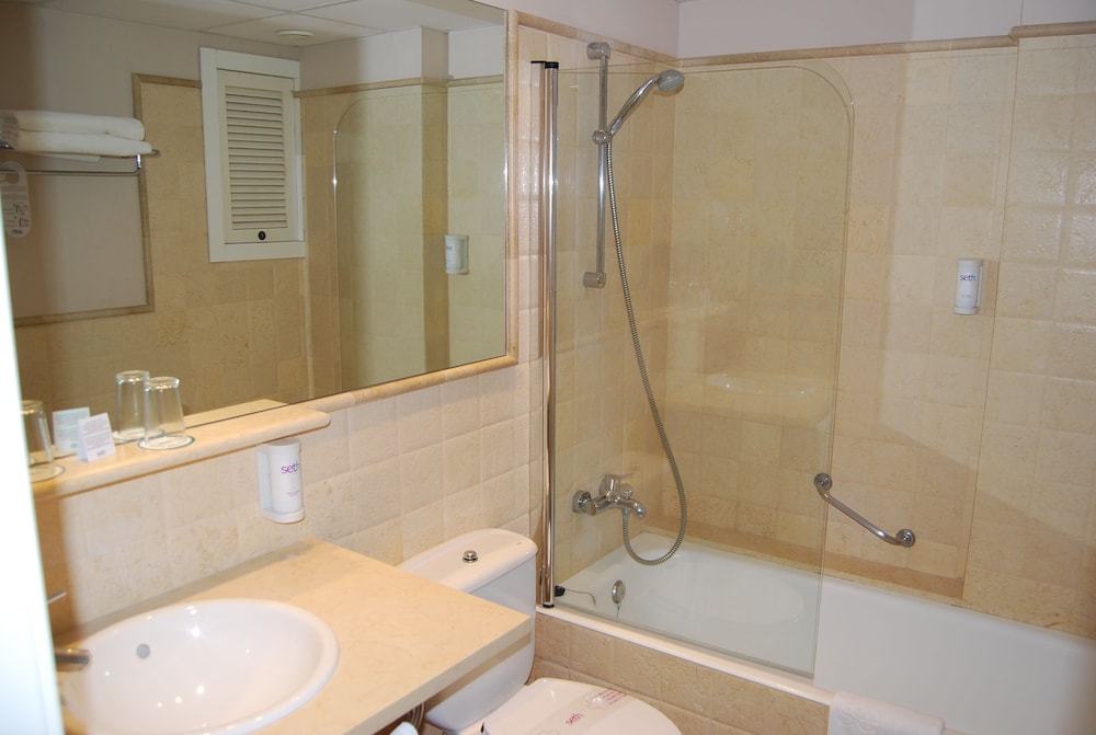 Hotel Santo Tomas - Es Migjorn Gran 47/50