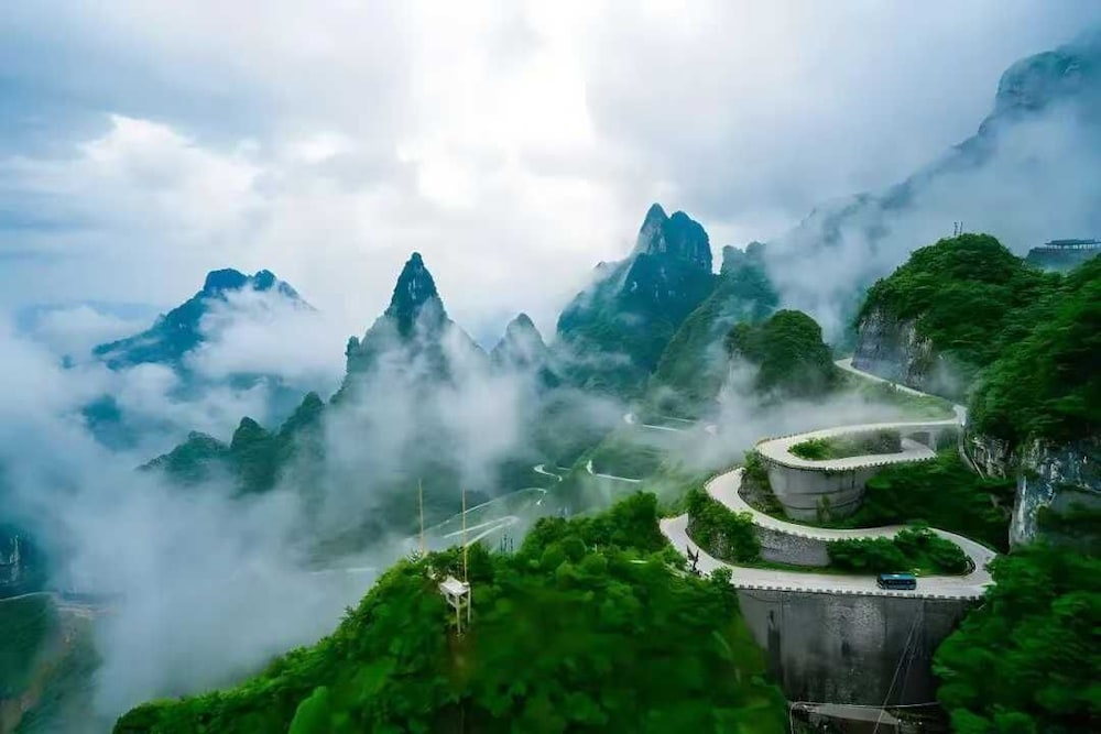 Ramada by Wyndham Zhangjiajie Tianmen Mountain 45/49