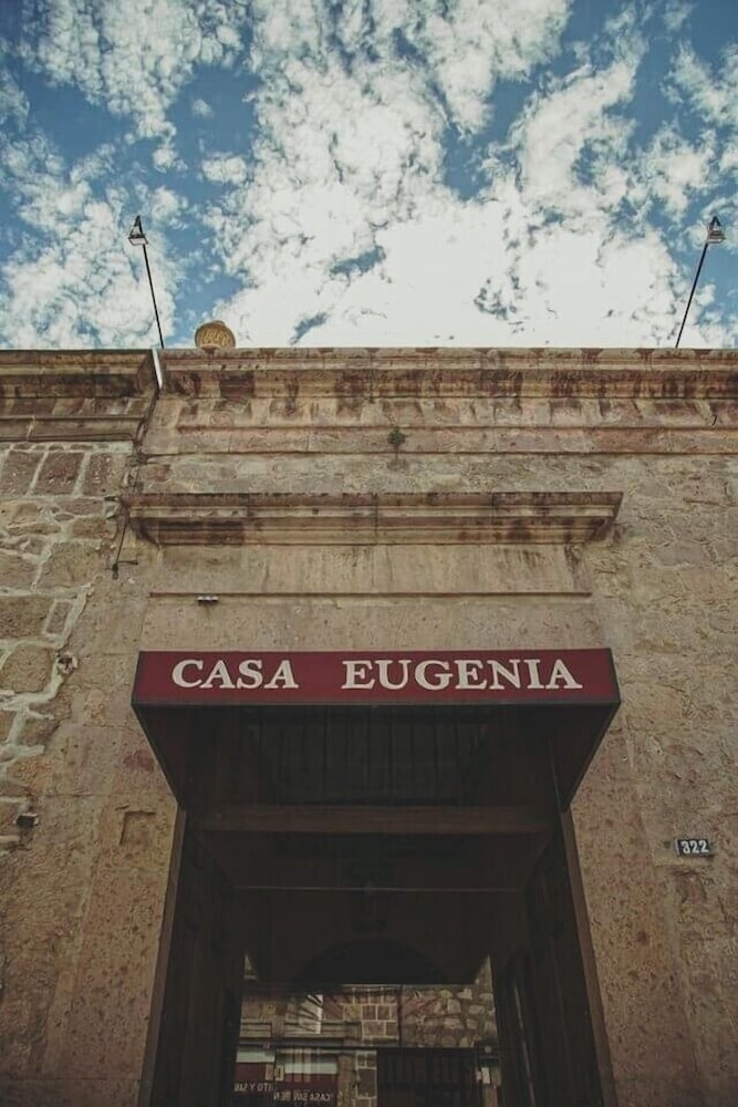 Casa Eugenia Hotel 4/30