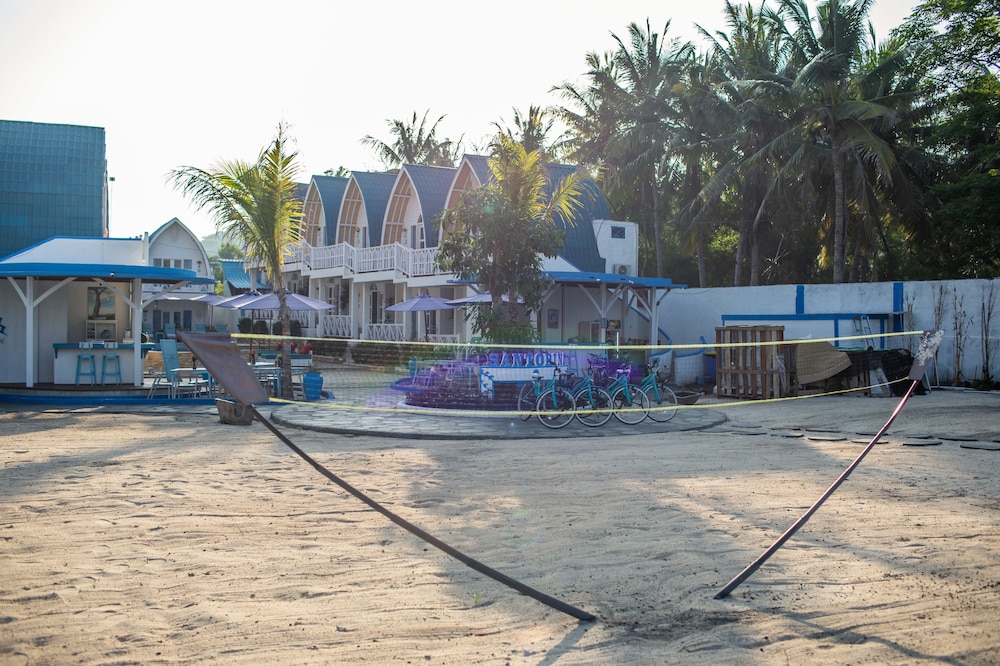 Santorini Beach Resort 46/65