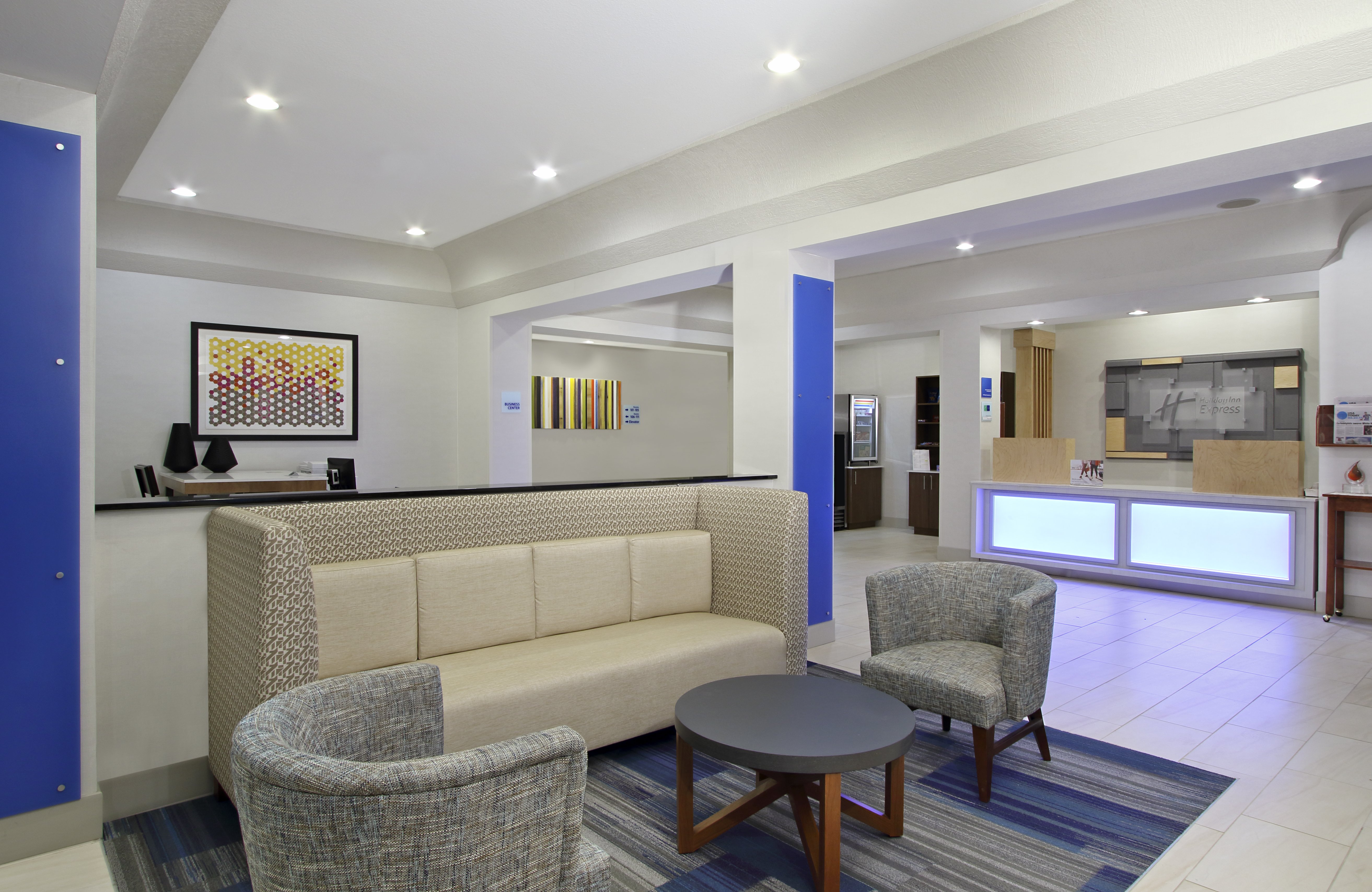 Holiday Inn Express Boonville 11/50