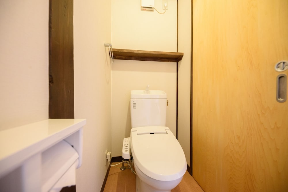 Japanese, 4 Futon Beds, Private Bathroom