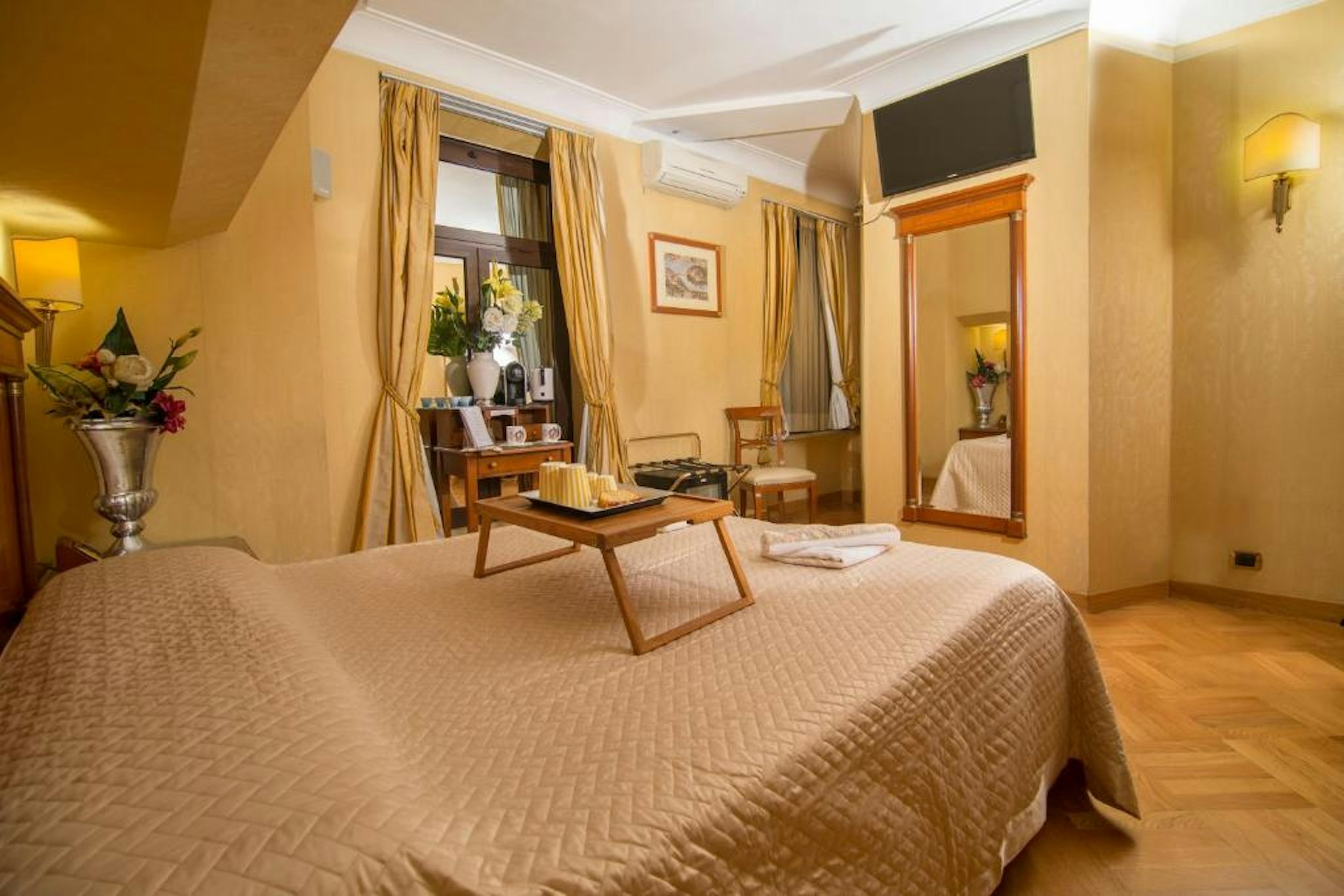 Luxury Rooms H 2000 Roma 26/53