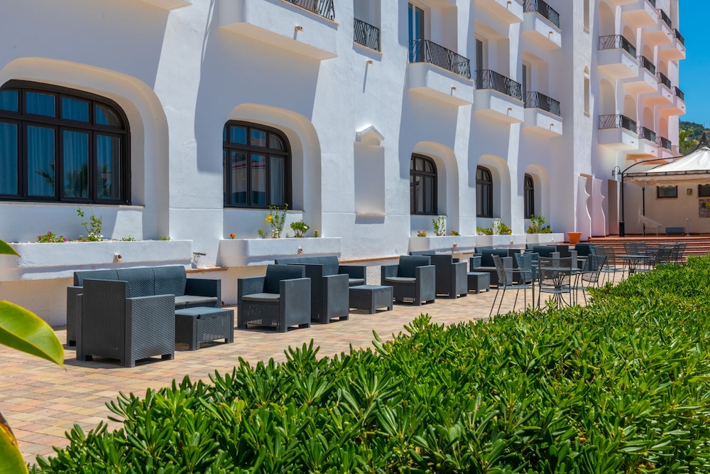Hotel Baia d'Oro 49/55