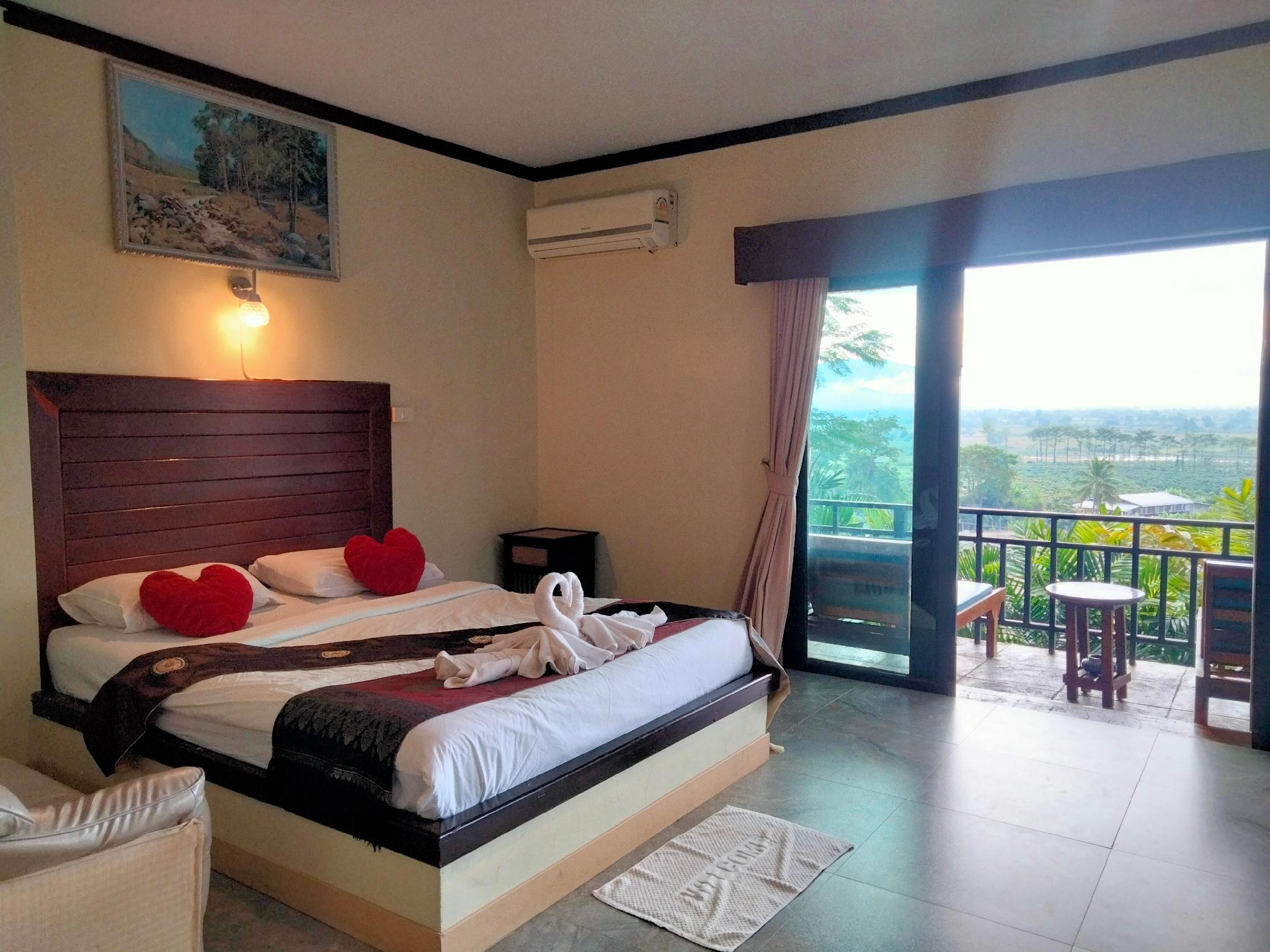 Thaton Hill Resort 8/32