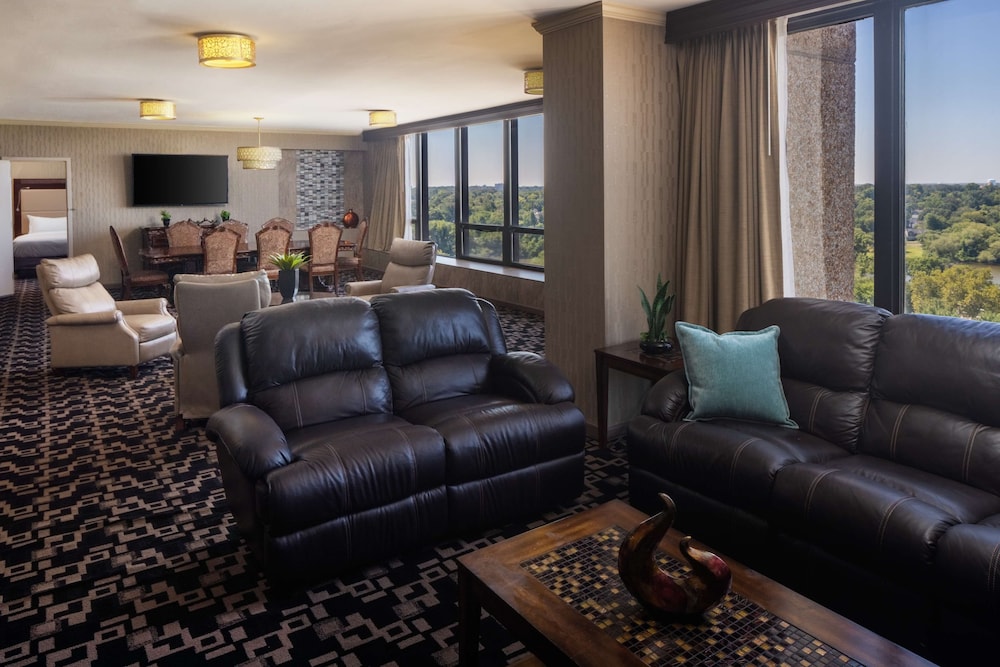 DoubleTree by Hilton Cherry Hill Philadelphia 26/46