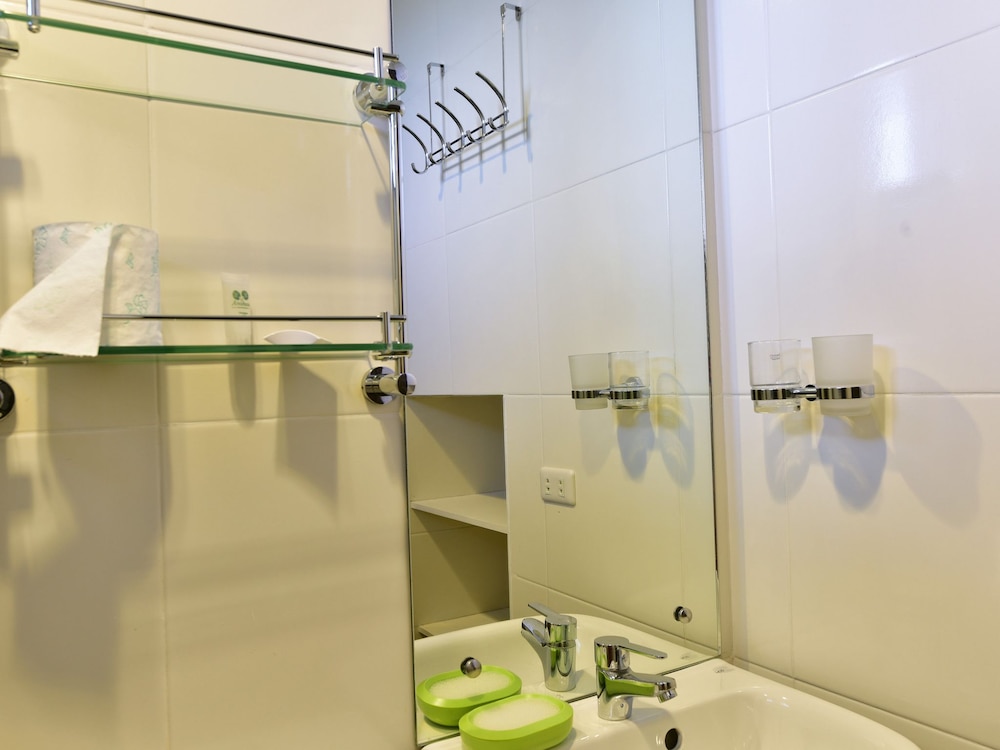 Anahaw Apartments Whitebeach 10/51