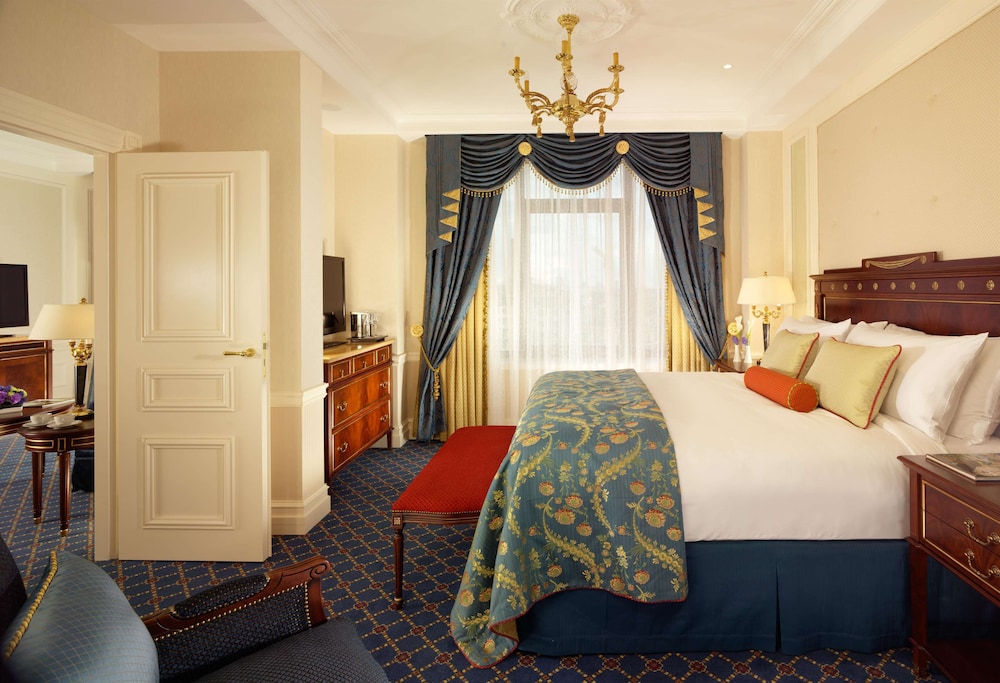 Fairmont Grand Hotel Kyiv 16/50
