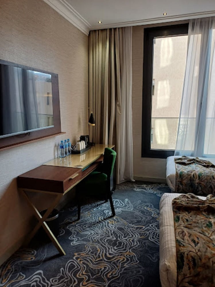 Hotel Saint Eugene 41/57