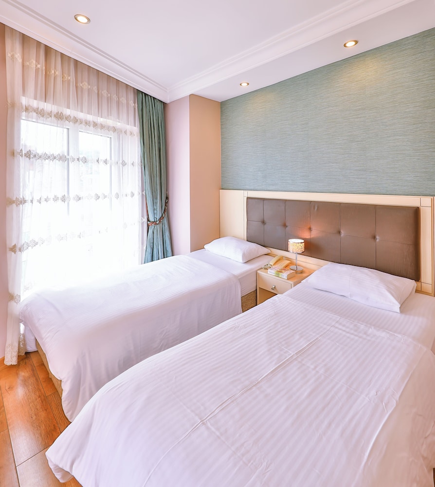 STANDARD, DOUBLE OR TWIN BED