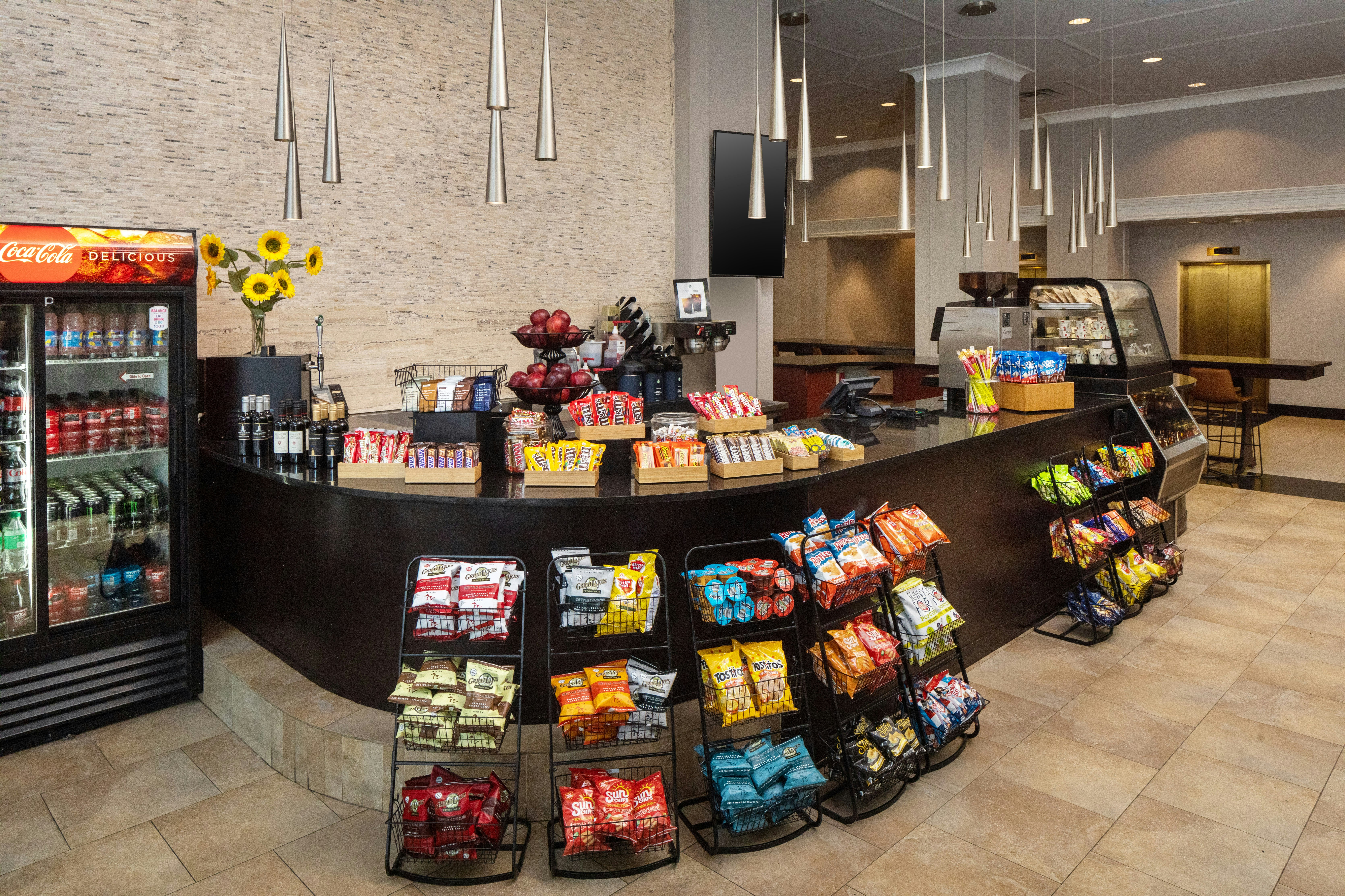 DoubleTree Suites by Hilton Detroit Downtown - Fort Shelby 31/59